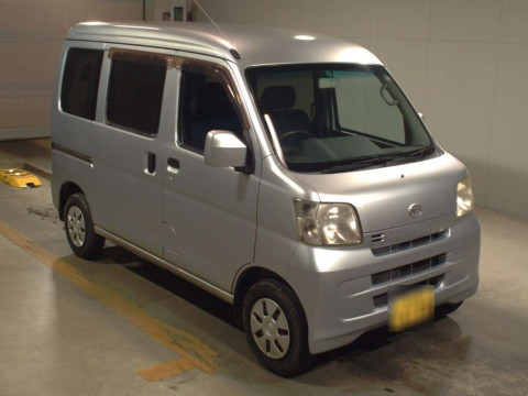 2011 Daihatsu Hijet Cargo S321V[2]