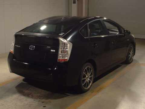 2010 Toyota Prius ZVW30[1]