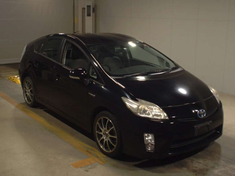 2010 Toyota Prius ZVW30[2]