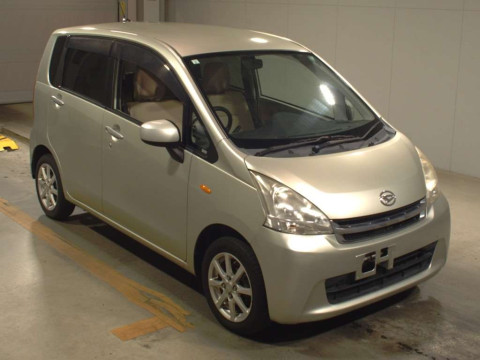 2011 Daihatsu Move LA100S[2]