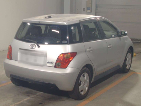 2004 Toyota IST NCP60[1]