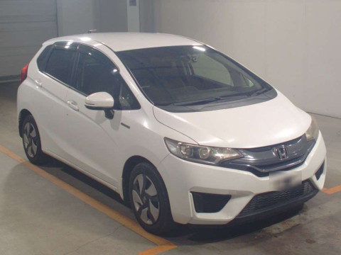 2015 Honda Fit Hybrid GP5[2]