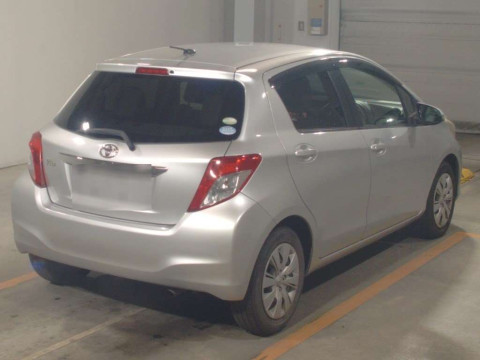 2012 Toyota Vitz NSP130[1]