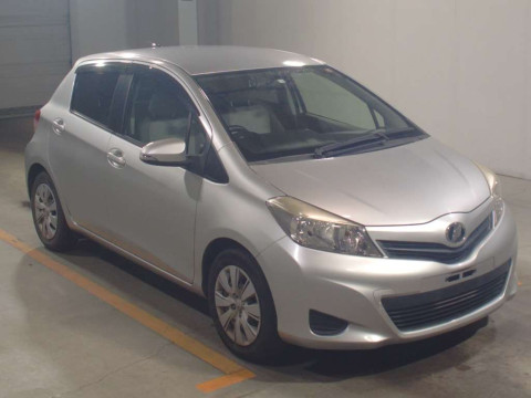 2012 Toyota Vitz NSP130[2]