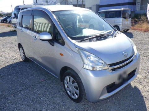 2012 Daihatsu Move LA100S[2]