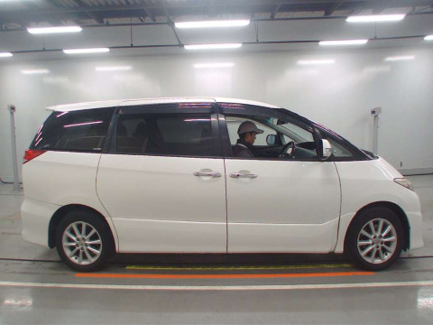 2012 Toyota Estima ACR55W[2]