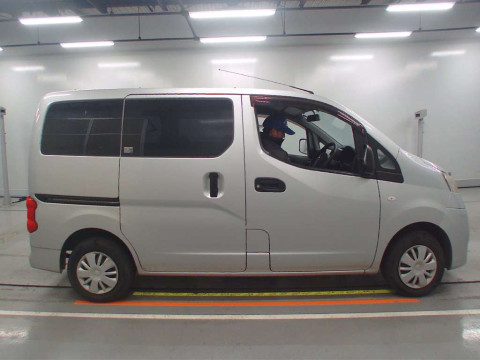 2013 Nissan NV200 Vanette VM20[2]