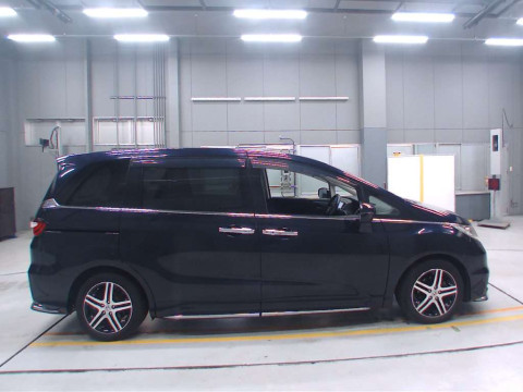 2014 Honda Odyssey RC1[2]