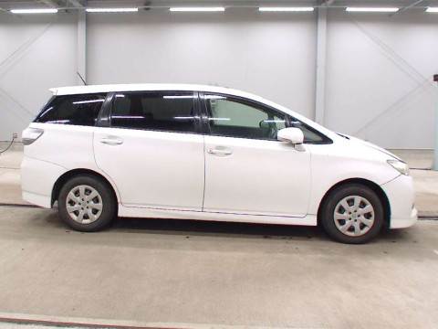 2014 Toyota Wish ZGE20G[2]