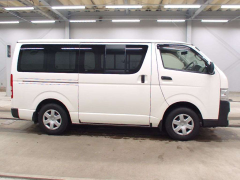 2012 Toyota Hiace Van KDH206V[2]