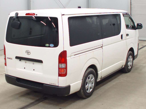 2018 Toyota Hiace Van GDH206V[1]