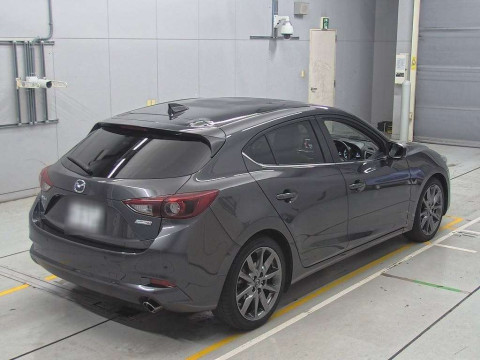 2016 Mazda Axela Sport BMLFS[1]