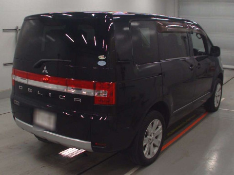 2009 Mitsubishi Delica D5 CV5W[1]