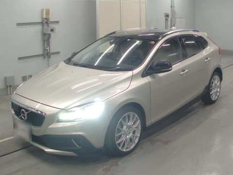 2019 Volvo V40 MB420XC[0]