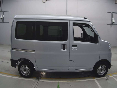 2024 Daihatsu Hijet Cargo S700V[2]