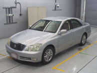 2004 Toyota Crown