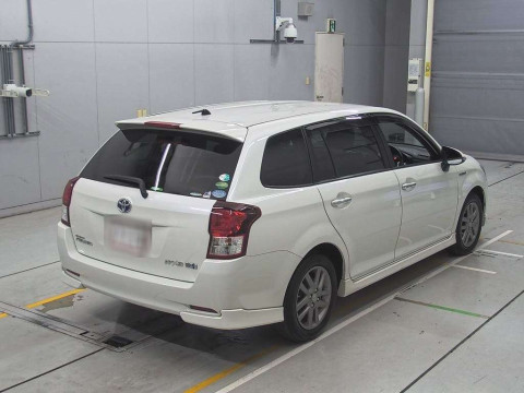 2014 Toyota Corolla Fielder NKE165G[1]