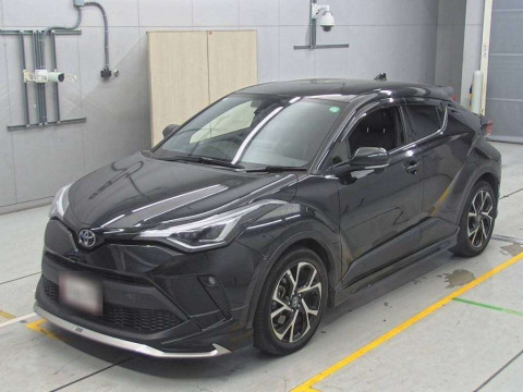 2020 Toyota C-HR NGX10[0]