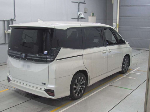 2024 Toyota Voxy ZWR90W[1]