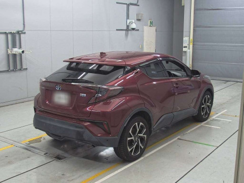 2017 Toyota C-HR ZYX10[1]