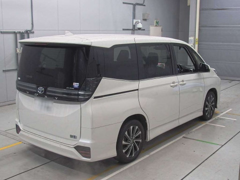 2024 Toyota Voxy ZWR90W[1]