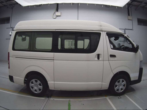 2019 Toyota Hiace Van TRH200K[2]