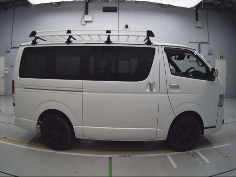 2019 Toyota Hiace Van GDH201V[2]