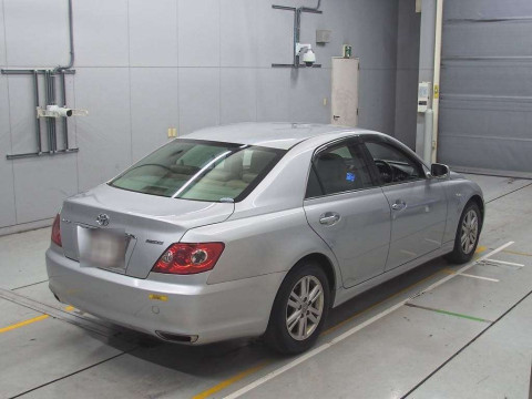 2004 Toyota Mark X GRX120[1]