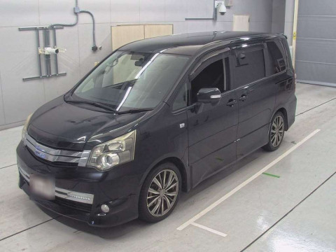 2013 Toyota Noah ZRR70W[0]