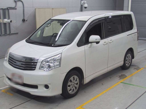 2013 Toyota Noah ZRR70G[0]