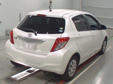 2012 Toyota Vitz NSP130[1]