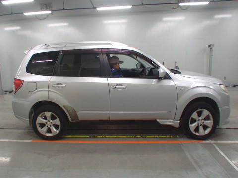 2010 Subaru Forester SH5[2]