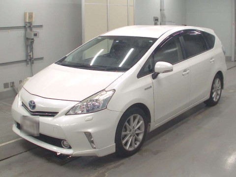 2011 Toyota Prius alpha ZVW41W[0]