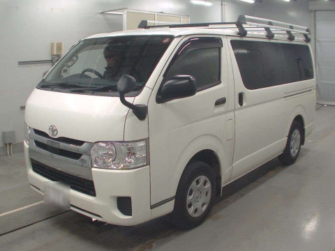 2018 Toyota Hiace Van GDH206V[0]