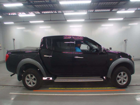 2007 Mitsubishi Triton KB9T[2]