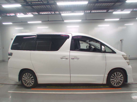 2012 Toyota Vellfire ANH20W[2]