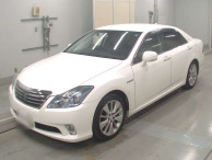 2011 Toyota Crown Hybrid