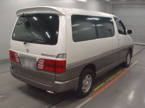 2000 Toyota Grand Hiace KCH16W[1]