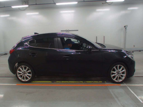 2015 Mazda Axela Sport BM5FS[2]