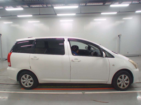 2007 Toyota Wish ZNE10G[2]