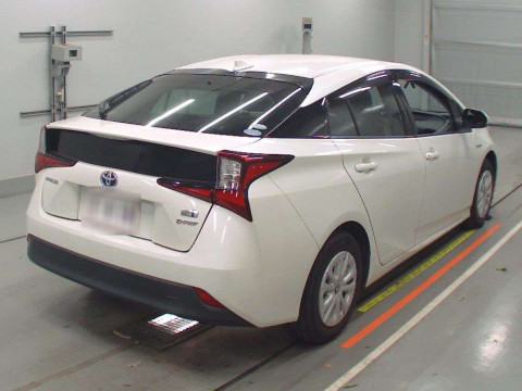 2020 Toyota Prius ZVW55[1]