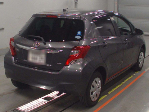 2015 Toyota Vitz NSP135[1]