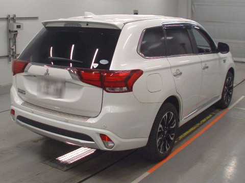 2015 Mitsubishi Outlander PHEV GG2W[1]