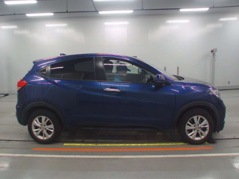 2016 Honda VEZEL RU1[2]