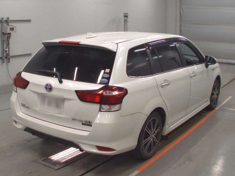 2015 Toyota Corolla Fielder NKE165G[1]