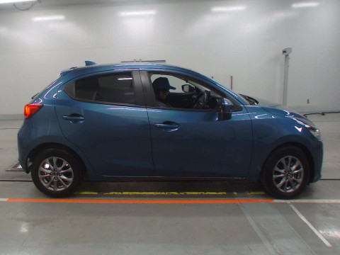 2023 Mazda Mazda2 DJ5FS[2]