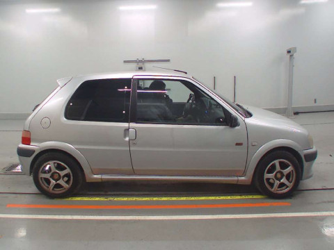 2001 Peugeot 106 S2S[2]