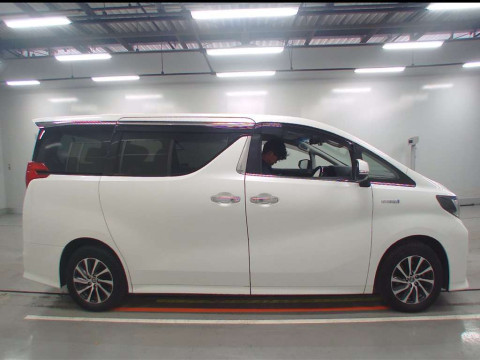 2017 Toyota Alphard Hybrid AYH30W[2]