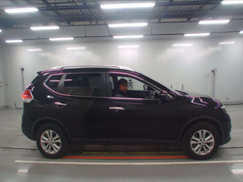 2014 Nissan X-Trail T32[2]