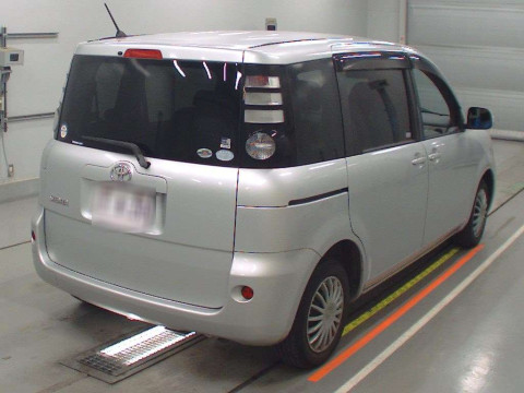 2009 Toyota Sienta NCP81G[1]